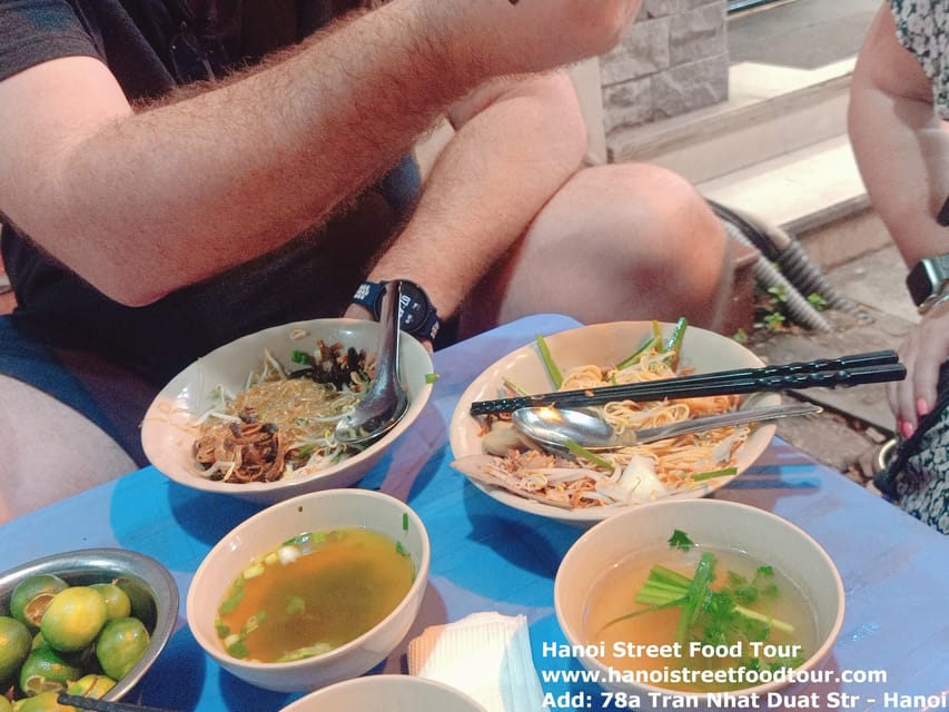 Hanoi: Old Quarter Street Food Walking Tour with 10 Tastings - Charcoal grills, local tables, and everyday Hanoi