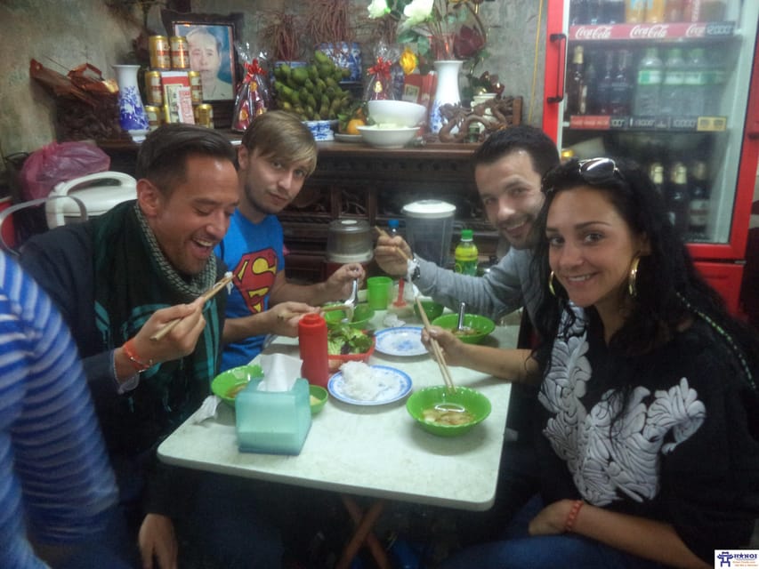 Hanoi: Old Quarter Street Food Walking Tour with 10 Tastings - Fruit, ice, and condensed milk