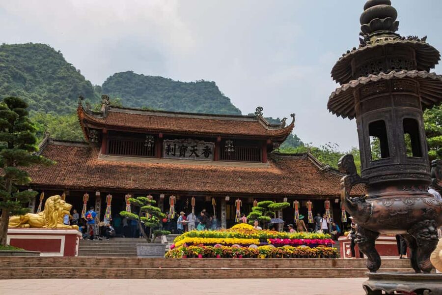 Hanoi: Perfume Pagoda - Yen Stream Boat Ride, Lunch & Cave - Who should book this day trip?