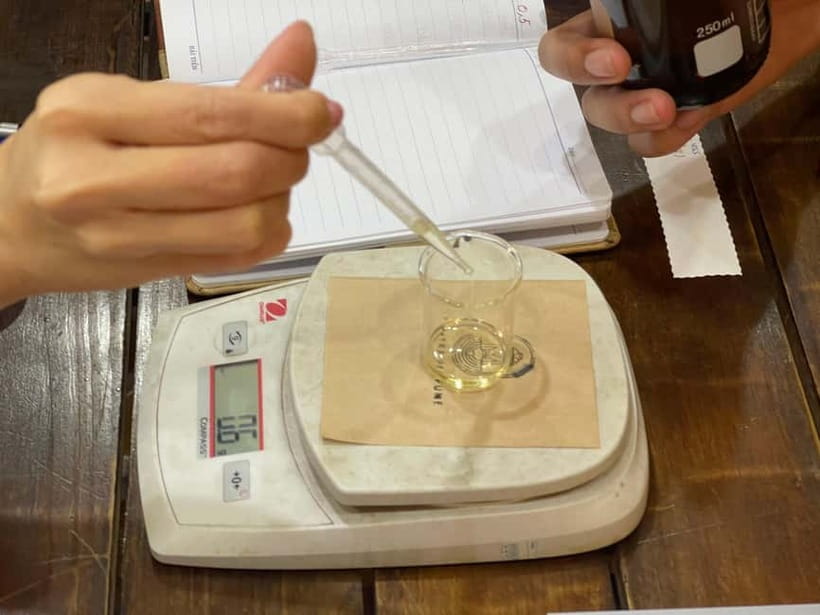 Hanoi Perfume Workshop - Crafting Your Perfect Scent - The opening lesson: from scent notes to finished fragrance