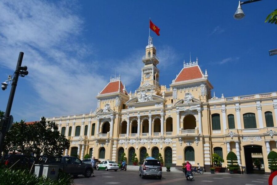 Hanoi: Private custom tour with a local guide - Walking into the Old Quarter’s narrow lanes