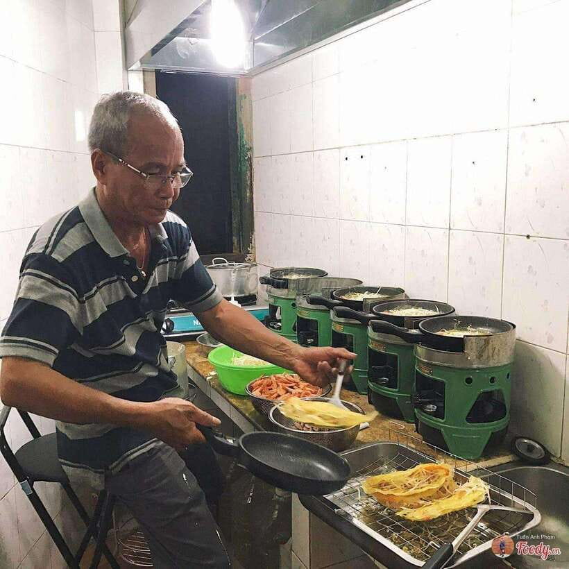 Hanoi: Private Motorbike Tour with Highlight Local Food - From the Old Quarter to the French Quarter