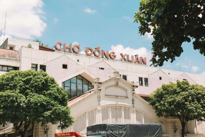 Hanoi: Private Motorbike Tour with Highlight Local Food - Tran Quoc Pagoda beside West Lake