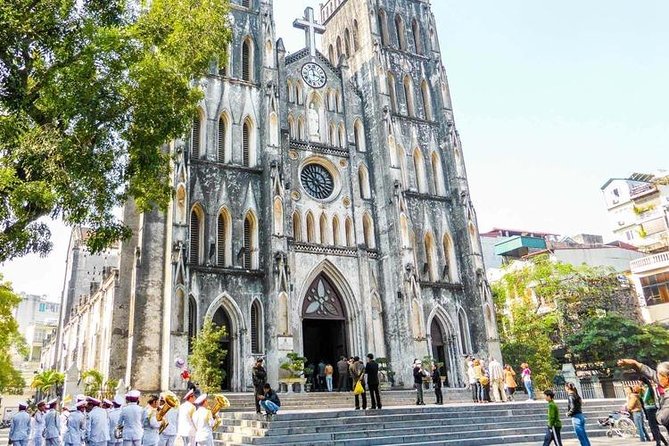 Hanoi Private Tour: Hidden Corners, Train Street, Incense Village - Long Bien Station and the historic bridge