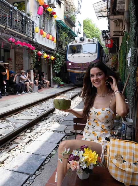 Hanoi’s French Quarter Tour and Train Street - The Vietnamese Women’s Museum in 40 minutes