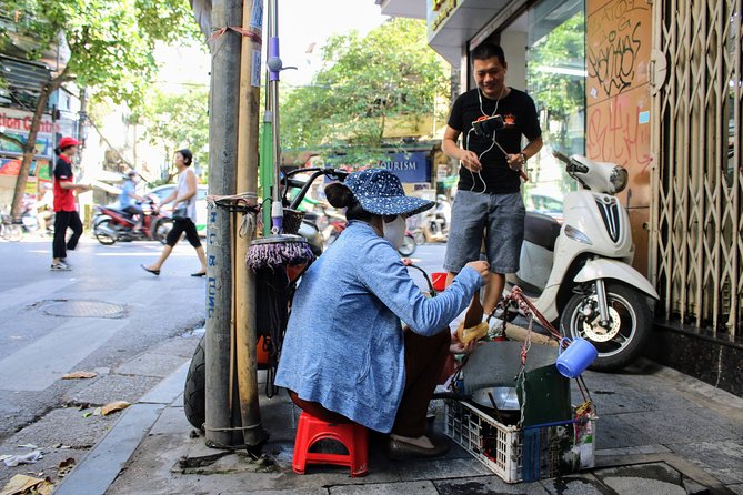 Hanoi Secret Coffee tour - Four cafes, four different ways to drink coffee