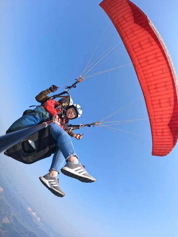 Hanoi Sky Tour: Paragliding - From Hanoi streets to a mountain launch site