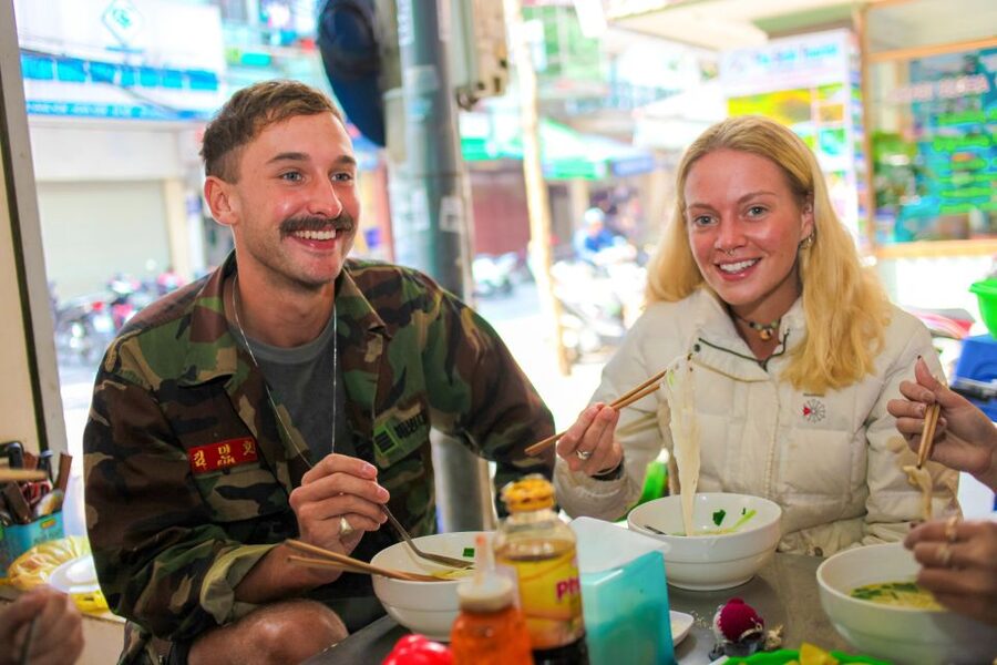 Hanoi: Small-Group Street Food Walking Tour - Food needs and changing menus