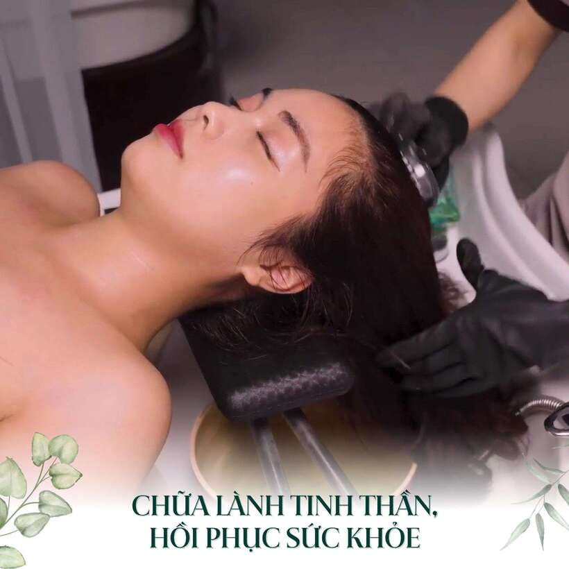 Hanoi Spa Old Quarter : Herbal Shampoo &Head Massage 90' - The opening ritual: drink and herbal foot bath