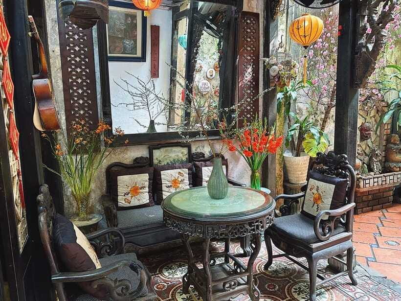 Hanoi Street Food, Coffee Tastings, Alleys Walking Tour - Hanoi White Coffee in a tucked-away shop