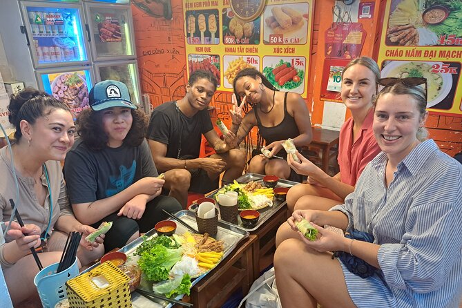 Hanoi Street Food Tour with Local Guide - A three-hour introduction to Hanoi through food