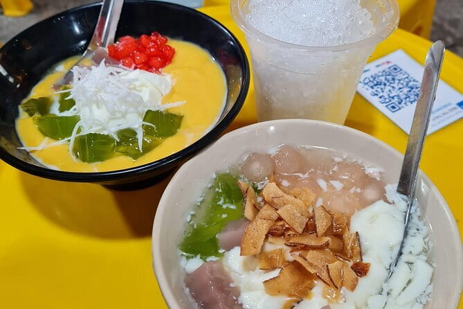 Hanoi Street Food Tour with Small Group - Why a walking food tour works so well in Hanoi