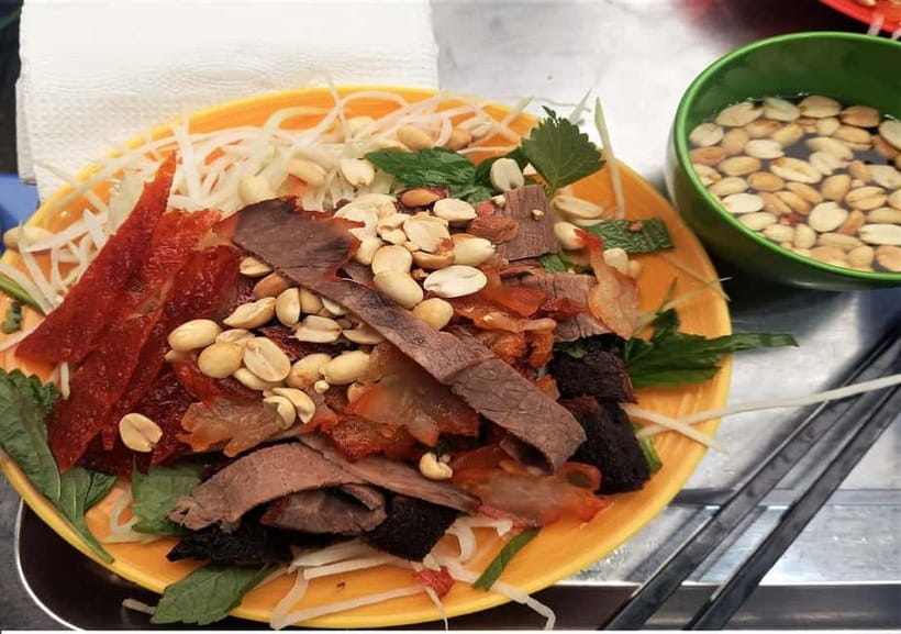 Hanoi: Street Food Tour with Train Street & Hidden Alleyways - Key points to know before booking