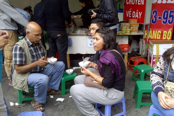 Hanoi Street Food Walking Tour By Night - Why this tour works as a first taste of Hanoi