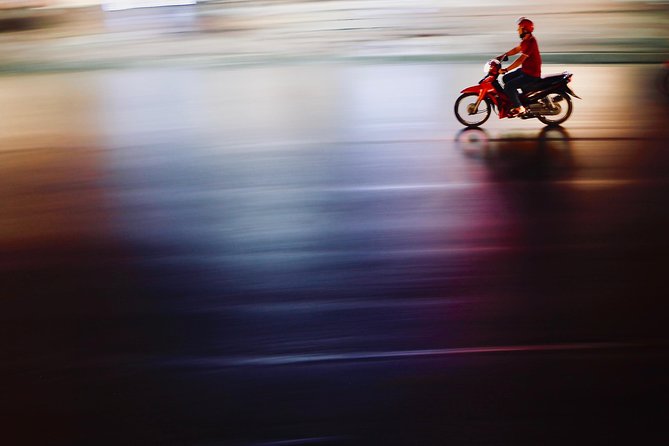 Hanoi Street Photography with a Pro – Phone & Camera - Advice for experienced photographers