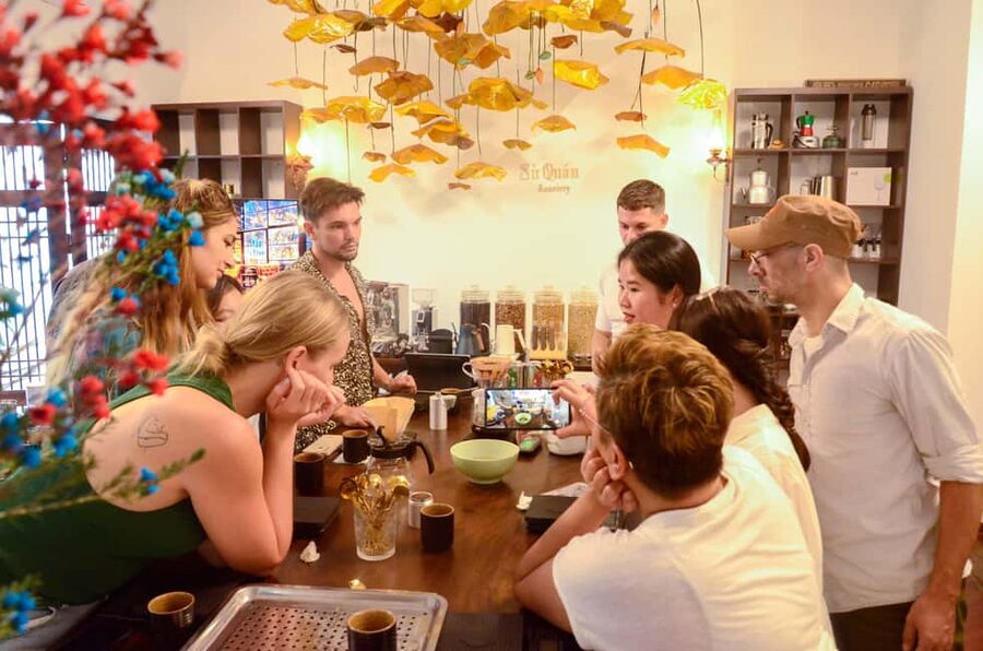 Hanoi: Taste Fresh Lotus Tea Ceremony & Untold Stories - What the $28 price gives you
