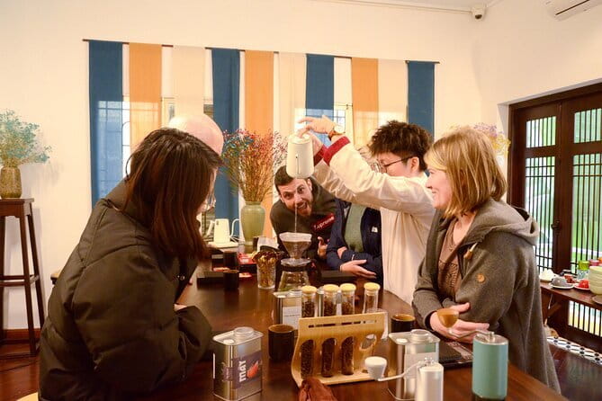 Hanoi Tea Workshop: Specialty Fresh Lotus Tea from West Lake - Starting at Su Quan Roastery in Ba Dinh