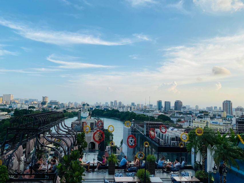 Hanoi: The Hidden Old Quarter Experience - Dong Xuan Market in 15 minutes
