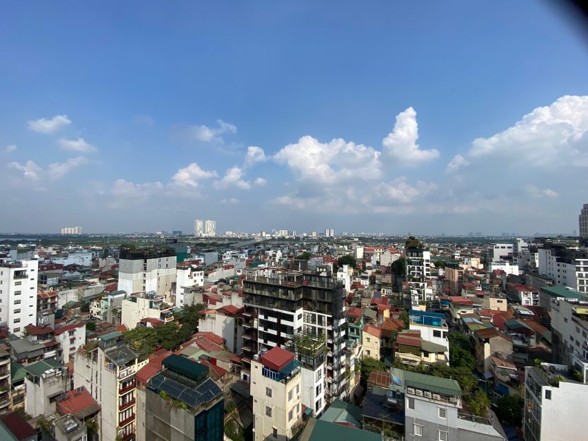 Hanoi: The Hidden Old Quarter Experience - Long Bien Bridge and the finish at Ga Long Bien
