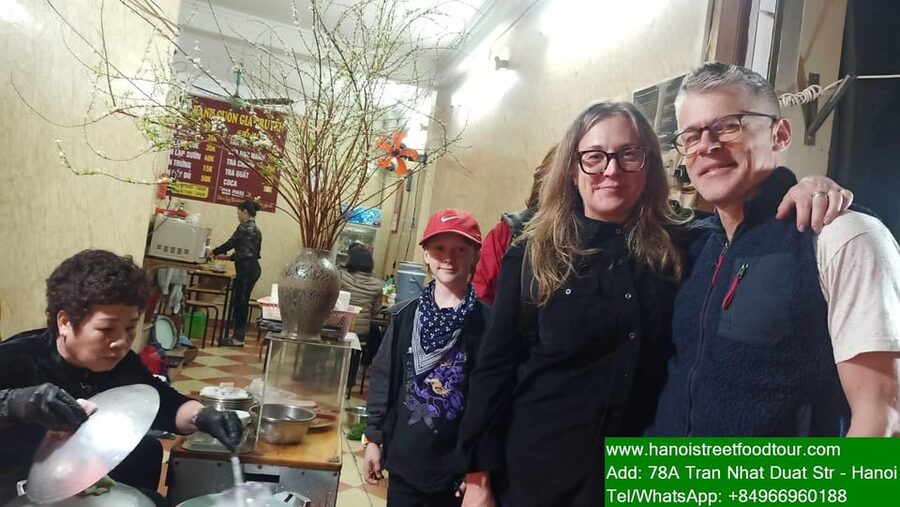 Hanoi Train Street +Best Street Food eating in old quarter - Mien tron brings noodles and choice