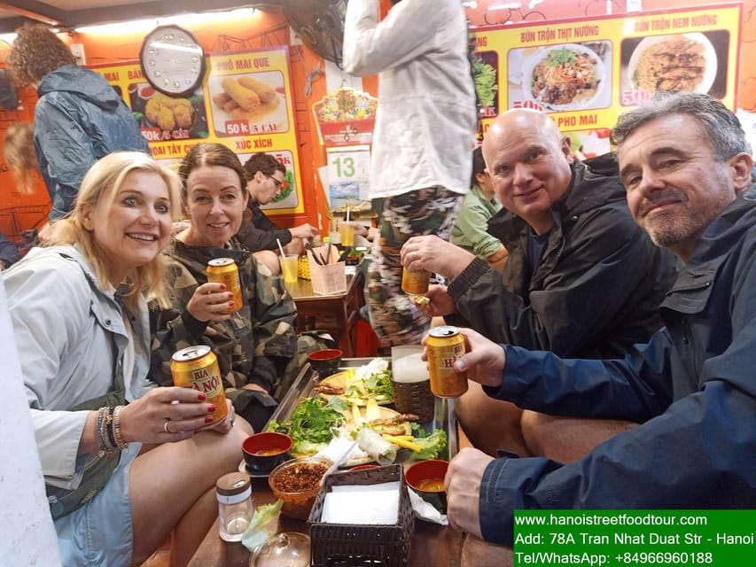 Hanoi Train Street +Best Street Food eating in old quarter - Che provides a sweet finish