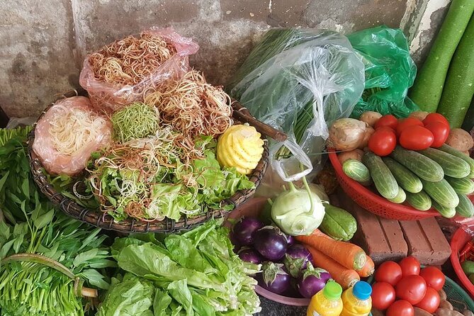 Hanoi Vegan Food Tour - Starting near your Old Quarter hotel