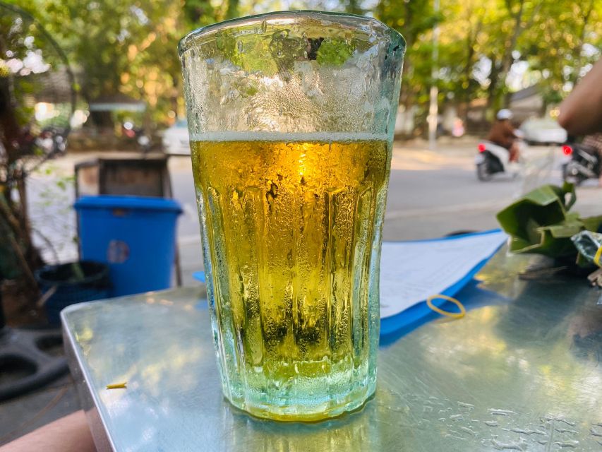 Hanoi: Vegan Street Food & Stories - Narrow lanes, local stories, and a cold bia hoi