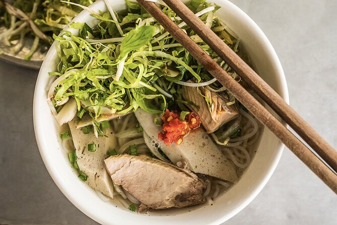 Hanoi Vegan Street Food Tour and Train Street - What the $35 price really includes