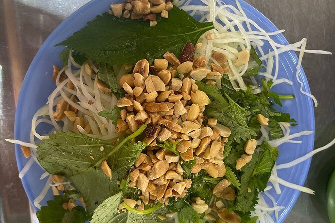Hanoi Vegan Walking Street Food Tour in Old Quarter - Meeting the Guide at 11:00 or 18:00
