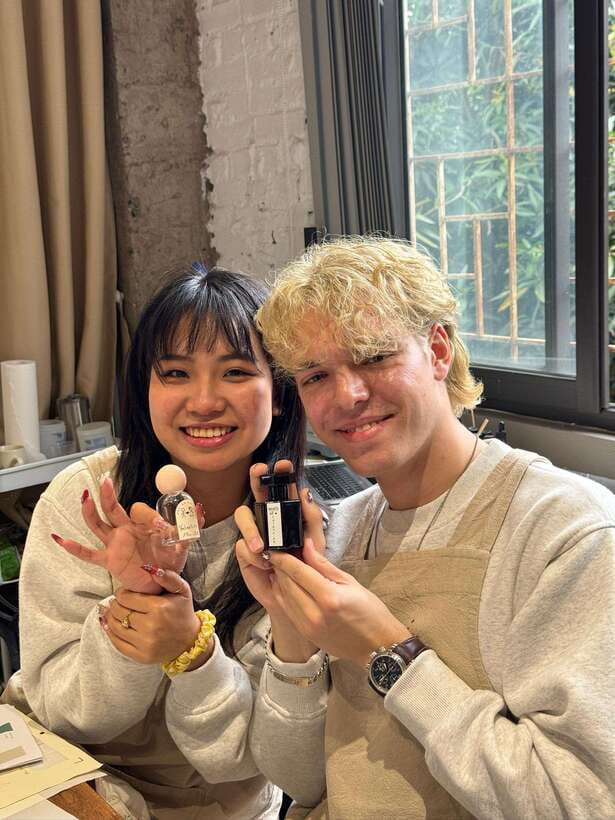 Hanoi: Vietnam Scents Perfumery Class - Testing the first blend, then making changes