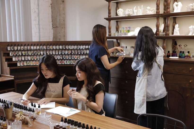 Hanoi: Vietnam Scents Perfumery Class - Blending the final perfume at the station