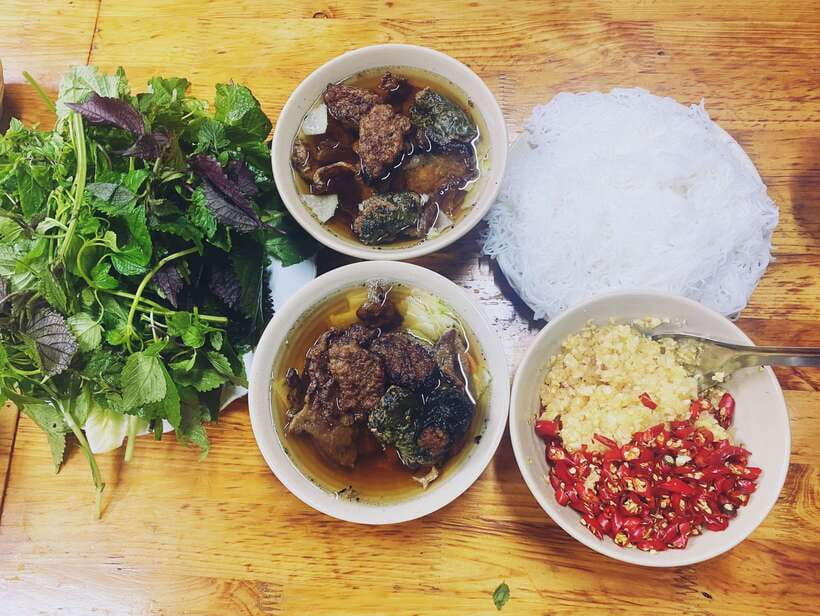 Hanoi: Vietnamese Street Food Tour with Egg Coffee - Why this is a smart first evening in Hanoi