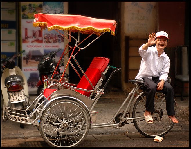 Hanoi Walking Street Food Tour & Cyclo Ride - A food tour that teaches you how Hanoi eats
