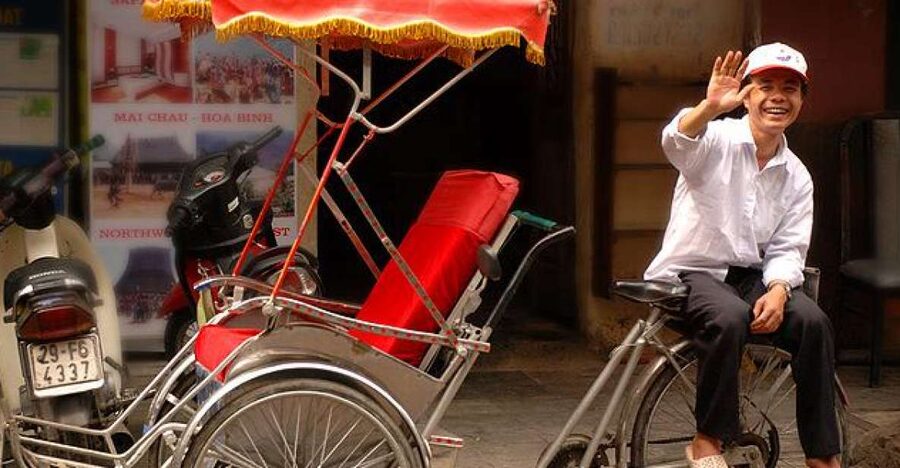 Hanoi Walking Street Food Tour & Cyclo Ride - Spring rolls, pillow cakes, and bun cha to start