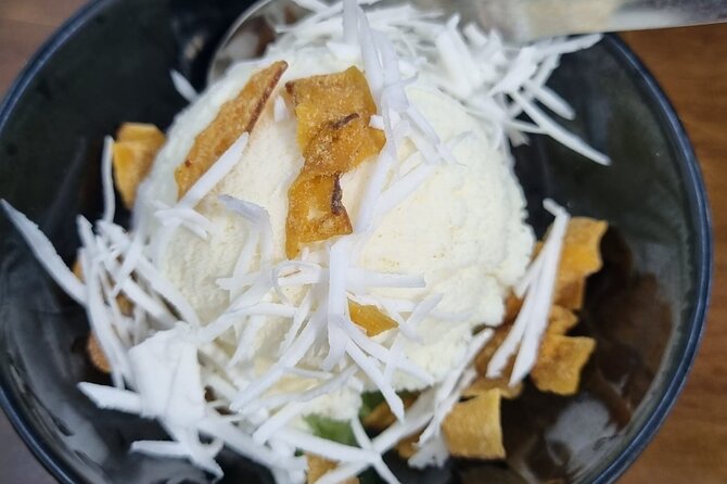 Hanoi Walking Street Food Tour with Train-Street Visit - What the guide adds to the meal