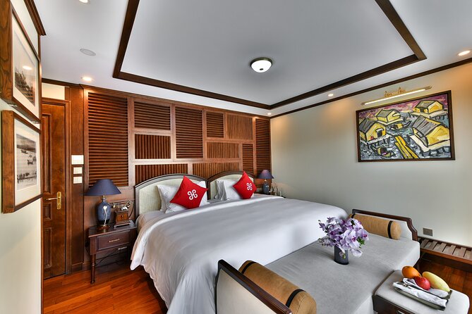 Heritage Binh Chuan 2 Days 1 Night discovery in Lan Ha Bay - Day one: lunch, leisure, and the floating hotel experience