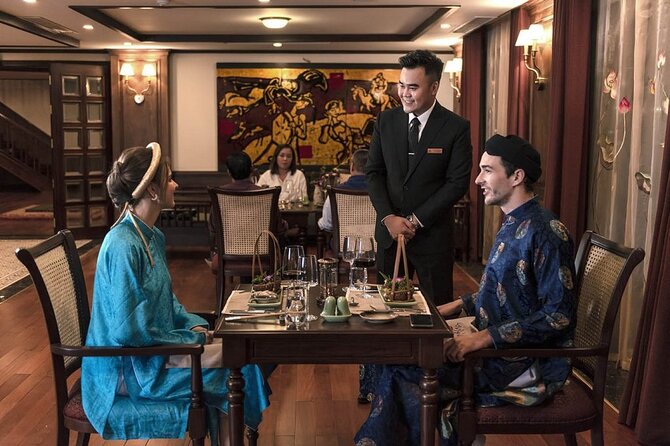 Heritage Cruises Best Luxury Cruise to Halong and Lan Ha Bay 2D1N - Day 2: Vovinam, breakfast, and the Dark and Bright Cave