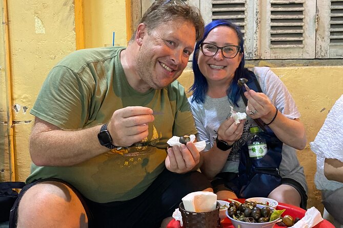 [Hi-end] Private Hanoi Street Food Tour With Real Foodie - Guides named Chris, Max, Jenny, and Lucky