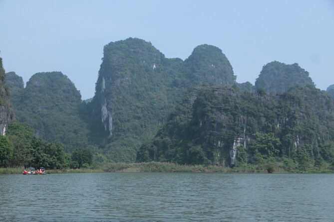 Hidden Ninh Binh Luxury Full Day Group Tour (Tam Coc - Hoa Lu) - The guides can make or break the day