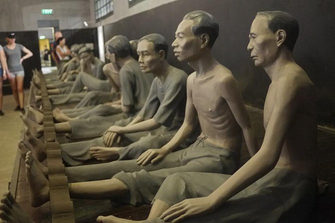 Highlight- Hanoi city tour and Cycle around old quarter - Temple of Literature, Vietnam’s first university