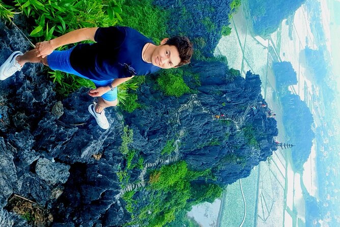Highlight Ninh Binh Full Day Tour Tam Coc Boat, Mua Cave, Hoa Lu - Mua Cave and the Dragon viewpoint