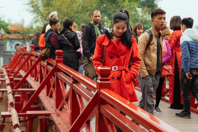 Highlights & Hidden Gems With Locals: Best of Hanoi Private Tour - Hoan Kiem Lake and Ngoc Son Temple