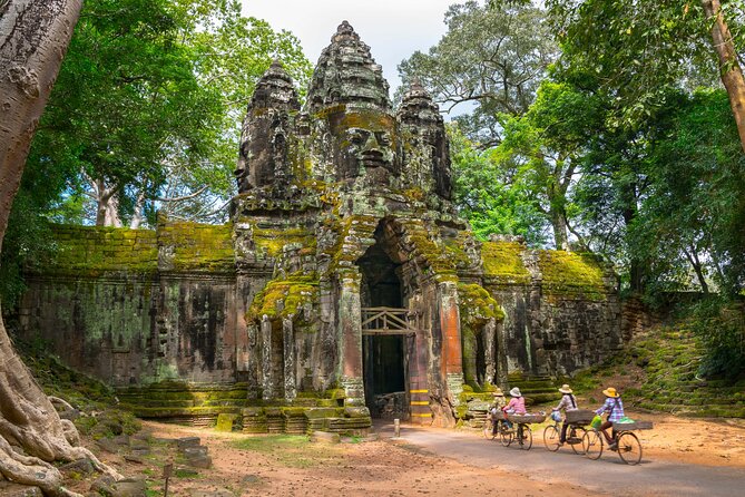 Highlights Of Vietnam and Cambodia In 10 Days - Day 8: Bayon, Angkor Wat, and Ta Prohm