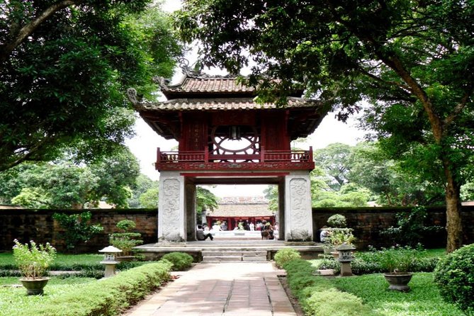 Ho Chi Minh Complex & Temple of Literature Tour (half day) - Why these Hanoi sights work well together