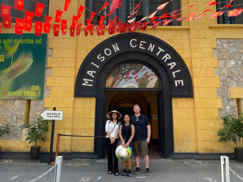 Hoa Lo Prison and Little Paris in Hanoi - State Bank of Vietnam and Tonkin Palace
