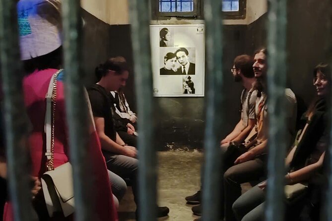 Hoa Lo Prison and Little Paris Tour in Hanoi (French Quarter) - French villas and old collective housing