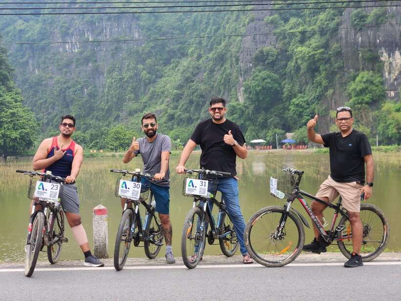 Hoa Lư and Tam Cốc with Bike Ride and Family Visit - Who should book this day trip