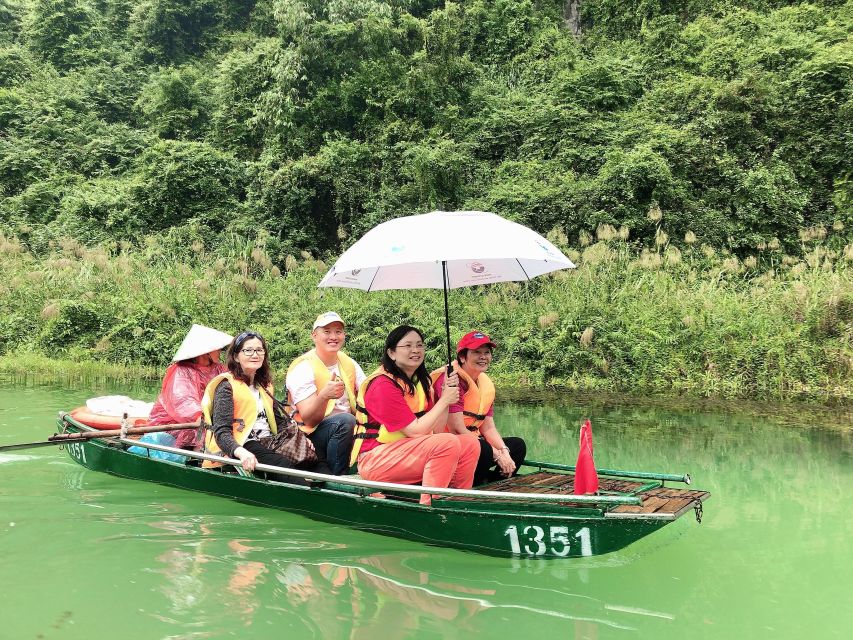 Hoa Lu, Mua Cave and Trang An Small-Group Boat Tour - Climbing nearly 500 steps at Mua Cave