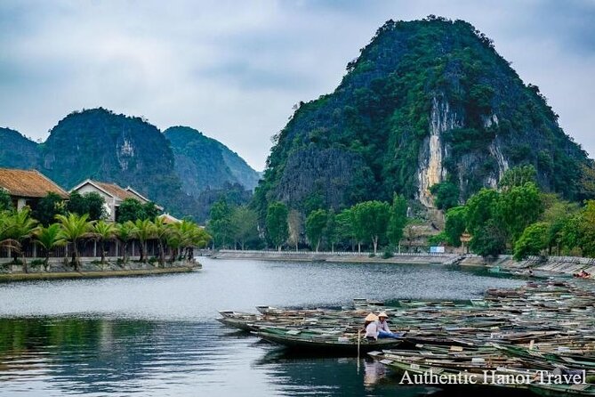 Hoa Lu Tam Coc 1 Day Group Tour (Biking- Boating-Cave Exploring) - The morning ride from Hanoi to Hoa Lu