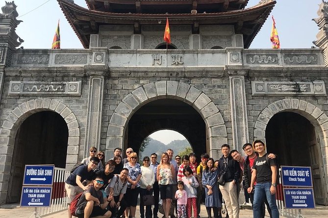 Hoa Lu - Tam Coc: Boat Trip and Bicycle Ride - Who will get the most from this day